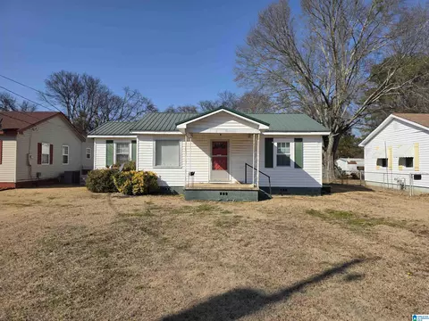 533 Leahy Cir, Talladega, AL 35160