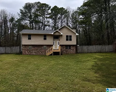 115 Ty Dr, Anniston, AL 36206