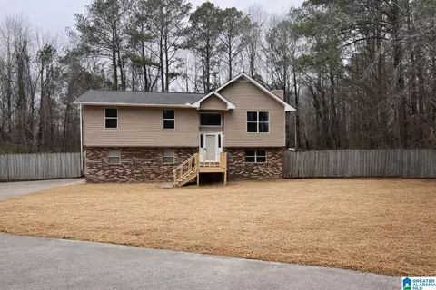 115 Ty Dr, Anniston, AL 36206