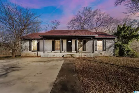 415 N Hill St, Talladega, AL 35160
