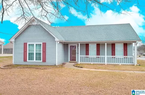 Exterior - 541 Warrior Dr, Alabaster, AL 35007 photo 2 of 4