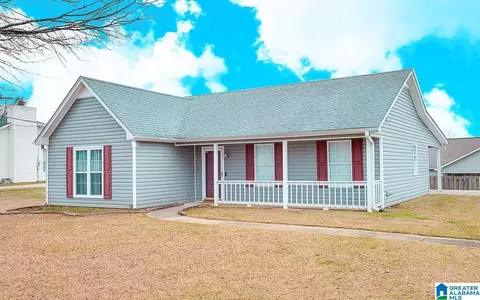 Exterior - 541 Warrior Dr, Alabaster, AL 35007 photo 1 of 4