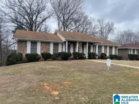 836 Rockingham Rd, Birmingham, AL 35235