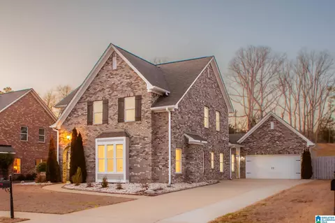 133 Keeneland Grn, Pelham, AL 35124