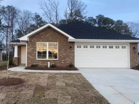 2008 Turquoise Ln, Calera, AL 35040