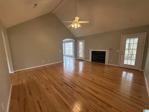 Living - 2810 County Road 81, Clanton, AL 35045 photo 3 of 4