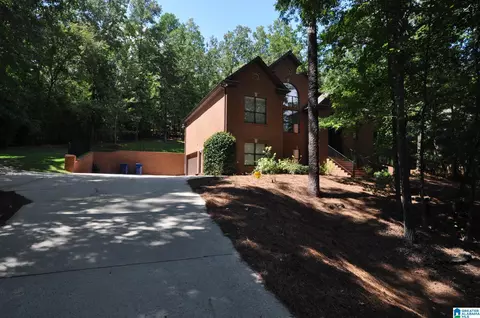105 Quarter Horse Ln, Alabaster, AL 35007