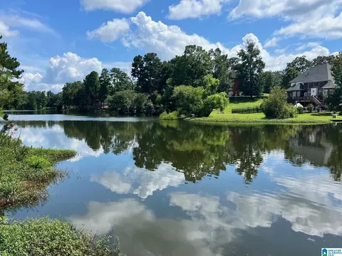 105 Quarter Horse Ln, Alabaster, AL 35007