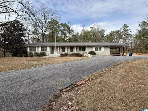 21 Smitherman St, Centreville, AL 35042