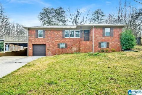 2721 5th St NE, Center Point, AL 35215