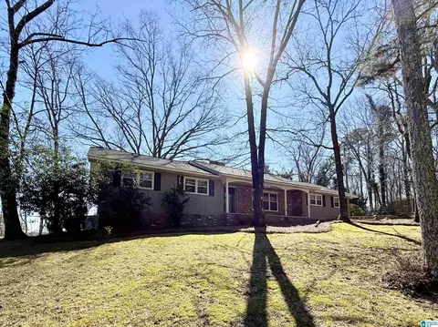 Exterior - 115 Mountain Dr, Oneonta, AL 35121 photo 5 of 9