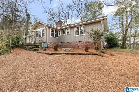 Exterior - 115 Mountain Dr, Oneonta, AL 35121 photo 6 of 9