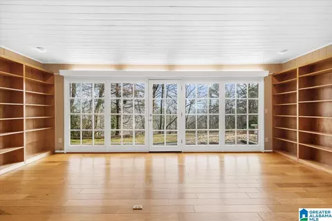Living - 115 Mountain Dr, Oneonta, AL 35121 photo 1 of 7