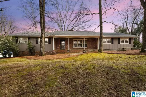 Exterior - 115 Mountain Dr, Oneonta, AL 35121 photo 8 of 9