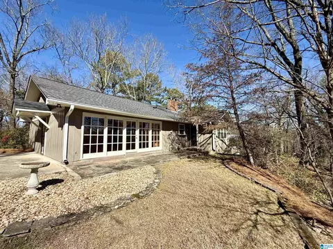Exterior - 115 Mountain Dr, Oneonta, AL 35121 photo 2 of 9