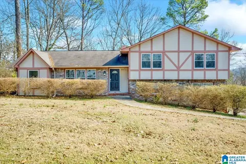 4671 Wooddale Ln, Pelham, AL 35124