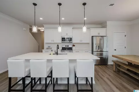 Kitchen - 5301 Gap Cir, Mount Olive, AL 35117 photo 5 of 5