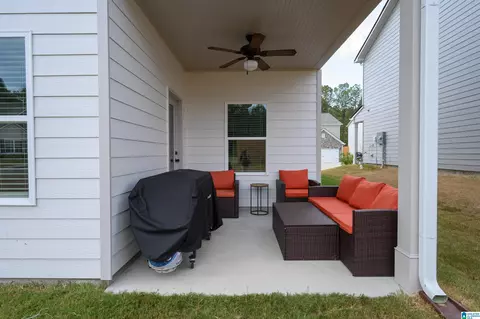 Exterior - 5301 Gap Cir, Mount Olive, AL 35117 photo 2 of 4