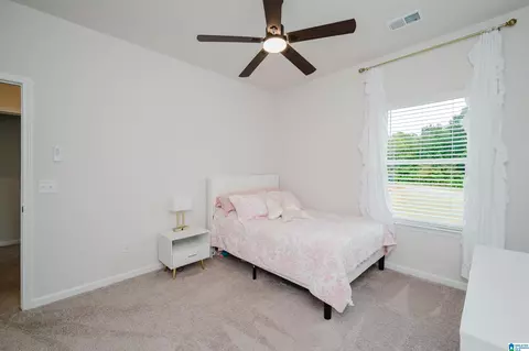 Bedroom - 5301 Gap Cir, Mount Olive, AL 35117 photo 8 of 8