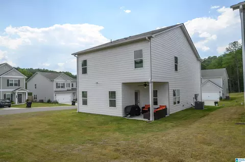 Exterior - 5301 Gap Cir, Mount Olive, AL 35117 photo 3 of 4