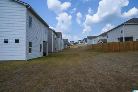 Exterior - 5301 Gap Cir, Mount Olive, AL 35117 photo 4 of 4