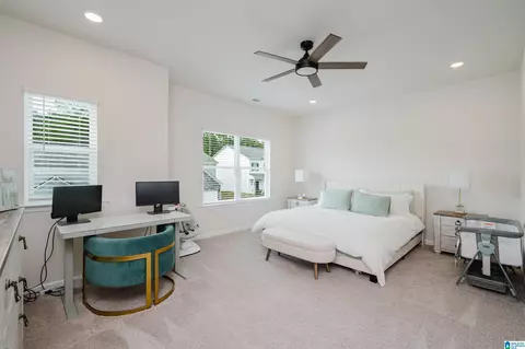 Bedroom - 5301 Gap Cir, Mount Olive, AL 35117 photo 2 of 8