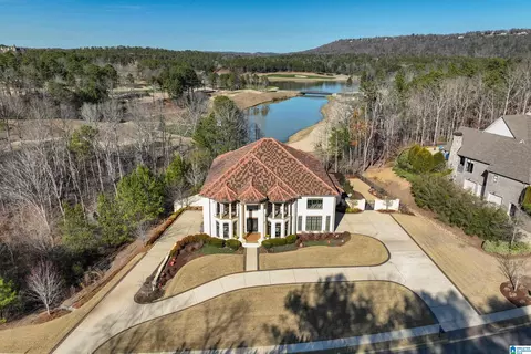4278 Glasscott Xing, Hoover, AL 35226