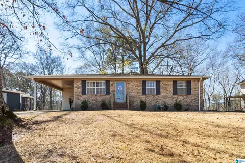 3030 Debra Dr, Fultondale, AL 35068