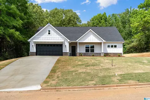 7662 Cloverdell Dr, Pinson, AL 35126