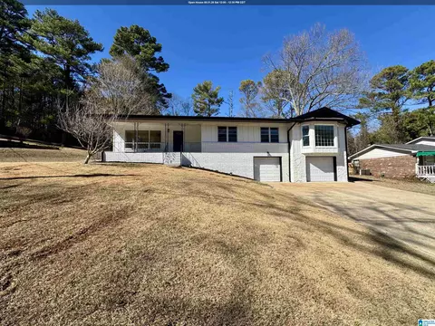 1416 29th Ave N, Hueytown, AL 35023