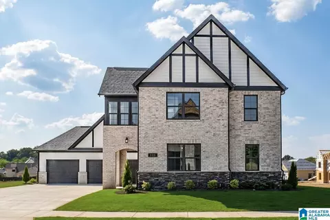 300 Lenoir Pl, Alabaster, AL 35007