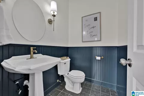 Bath - 314 Panoramic Trl, Warrior, AL 35180 photo 2 of 6
