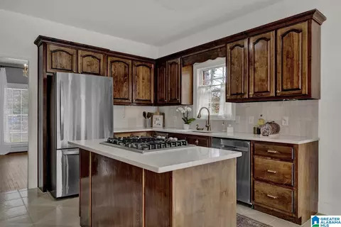 Kitchen - 314 Panoramic Trl, Warrior, AL 35180 photo 3 of 7