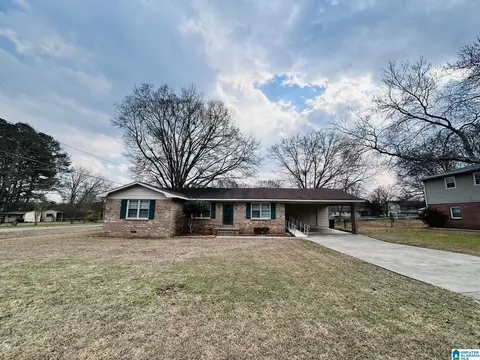 4136 Cloverdale Rd, Anniston, AL 36207