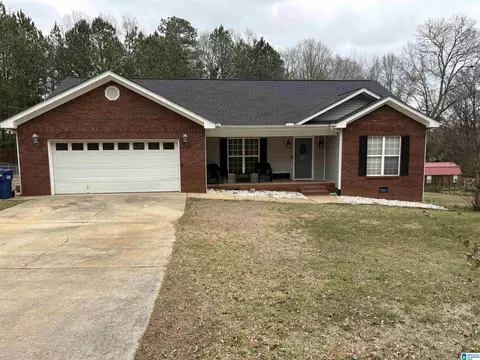 98 Kapco Dr, Anniston, AL 36207