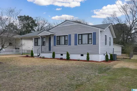 193 Mabelon Dr, Hueytown, AL 35023