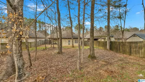 Exterior - 1138 Eagle Dr, Maylene, AL 35114 photo 8 of 10