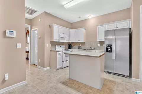Kitchen - 1138 Eagle Dr, Maylene, AL 35114 photo 1 of 2