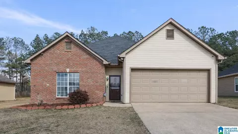 4271 Candle Brook Ln, Bessemer, AL 35022