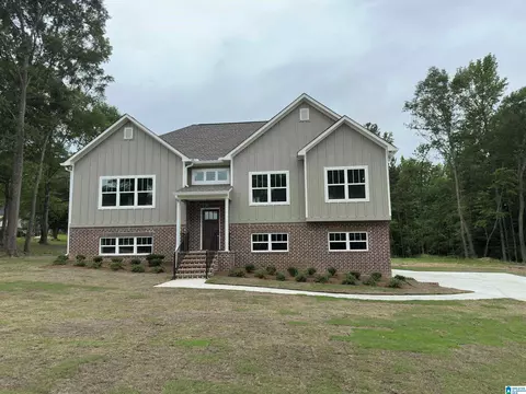 1027 Oak Valley Dr, Leeds, AL 35094