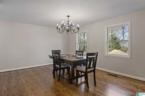 Dining - 1695 Samaria Rd, Clanton, AL 35045 photo 2 of 3