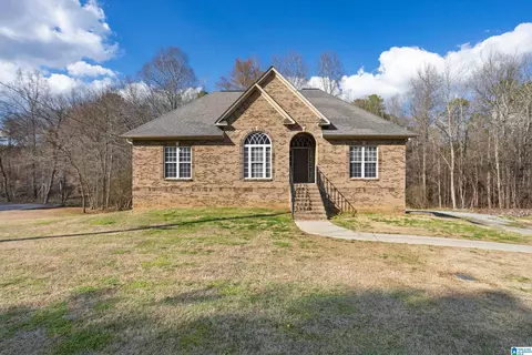 231 Magnolia Cir, Warrior, AL 35180