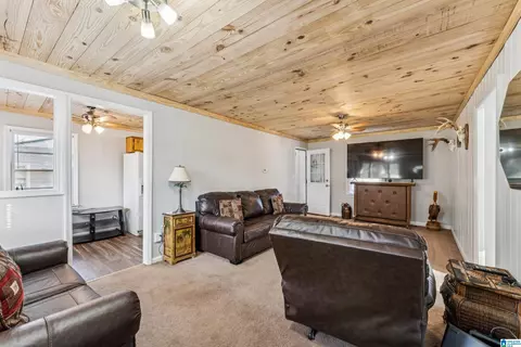 2301 27th Ave N, Hueytown, AL 35023