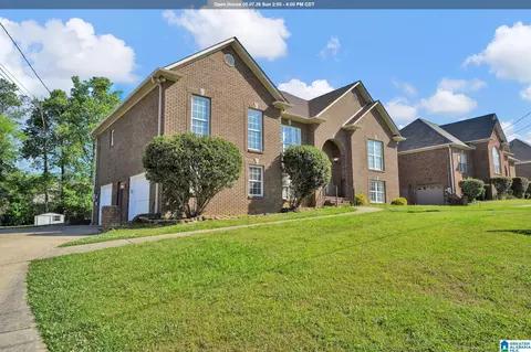 420 Newberry Dr, Pleasant Grove, AL 35127