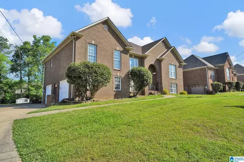 420 Newberry Dr, Pleasant Grove, AL 35127