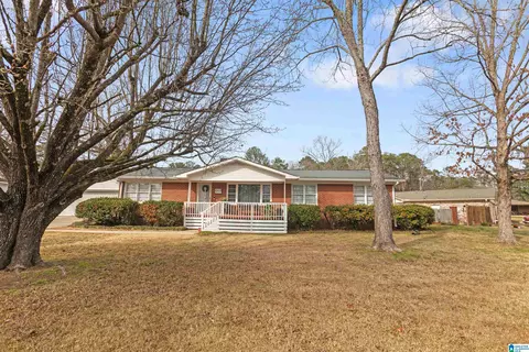 1203 Alcott Rd, Gadsden, AL 35901