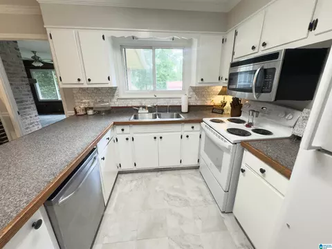 Kitchen - 803 3rd St N, Clanton, AL 35045 photo 1 of 1