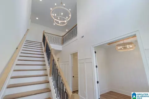 4209 Longmoor Rd, Hoover, AL 35244