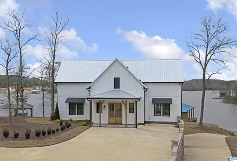 1165 Cedar Creek Dr, Sylacauga, AL 35151