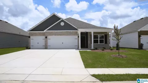 541 Rimel Farms Pkwy, Warrior, AL 35180